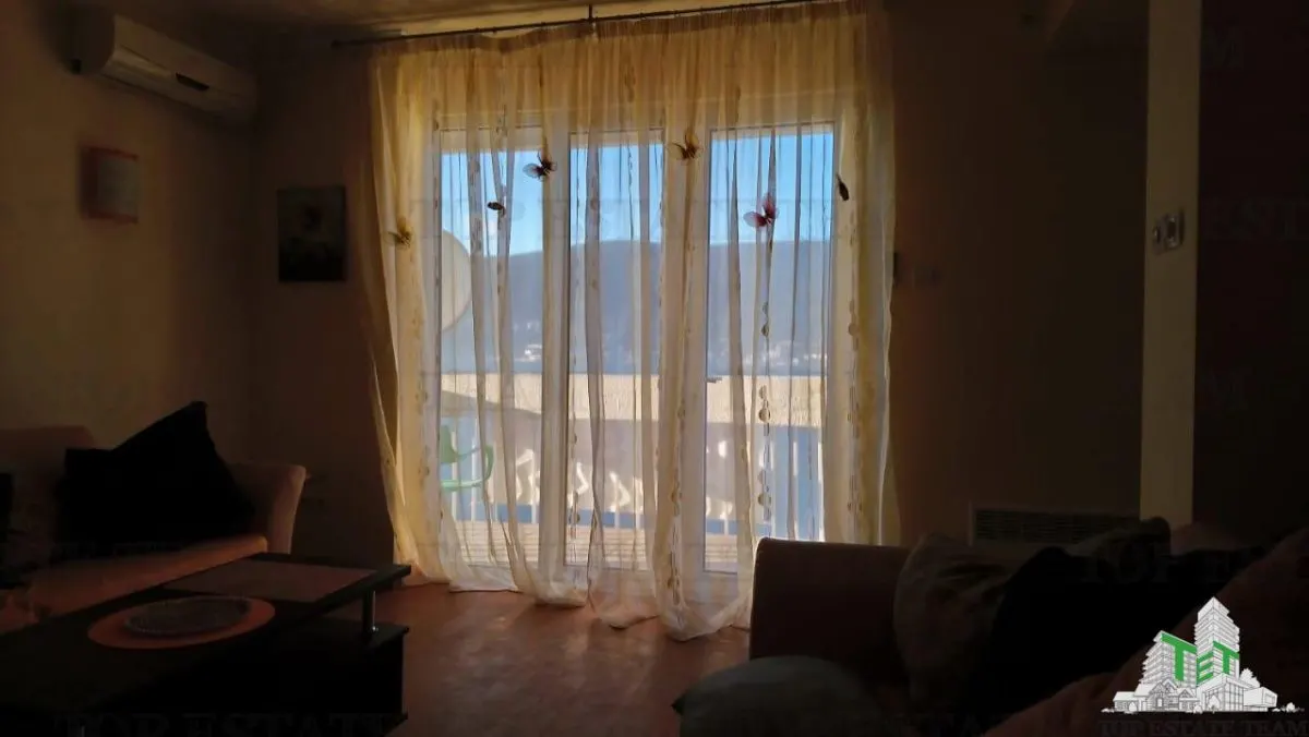 Apartment for Sale in Herceg-Novi, Montenegro - foto 12