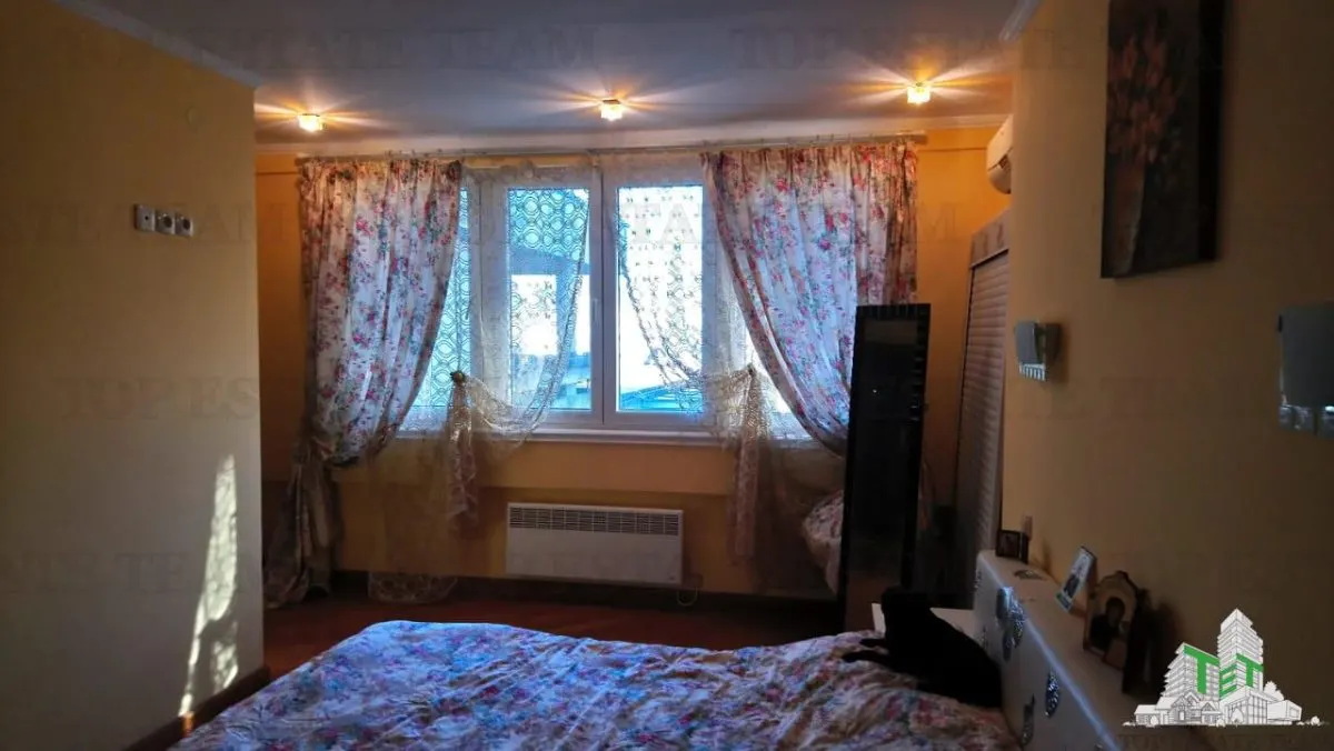 Apartment for Sale in Herceg-Novi, Montenegro - foto 4