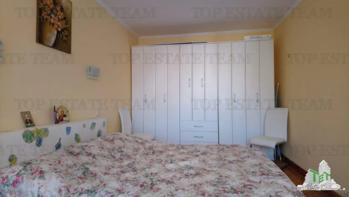 Apartment for Sale in Herceg-Novi, Montenegro - foto 5