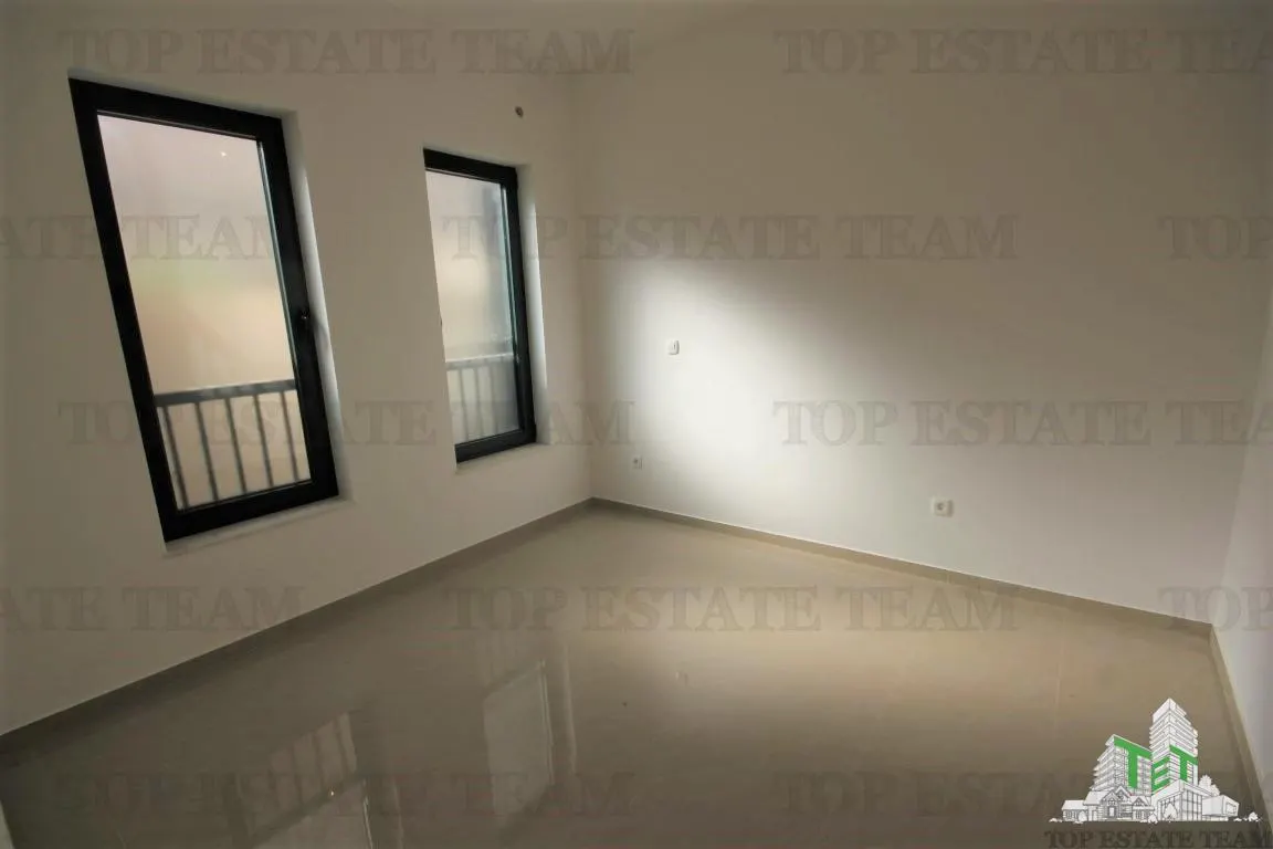 Apartment for Sale in Herceg-Novi, Montenegro - foto 5