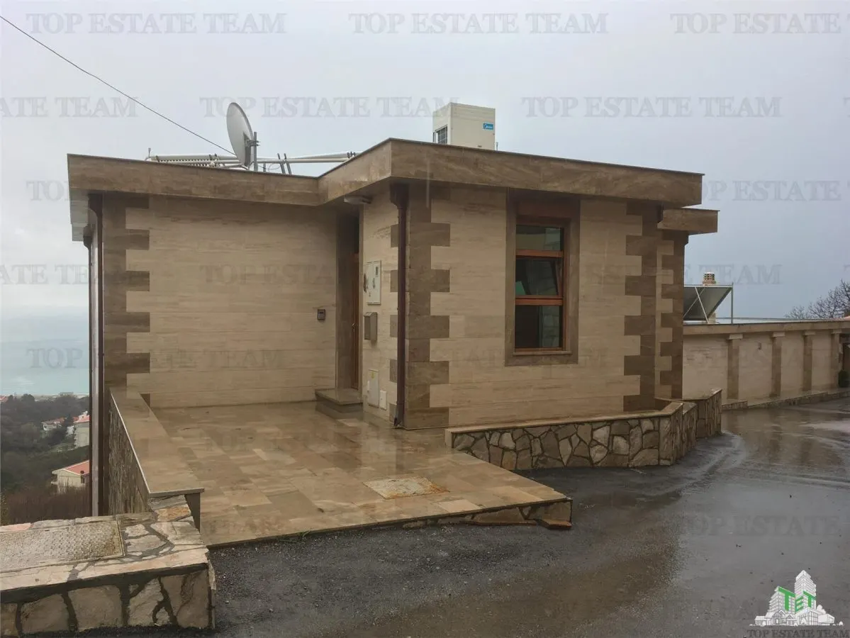 Villa for Sale in Budva, Montenegro - foto 1