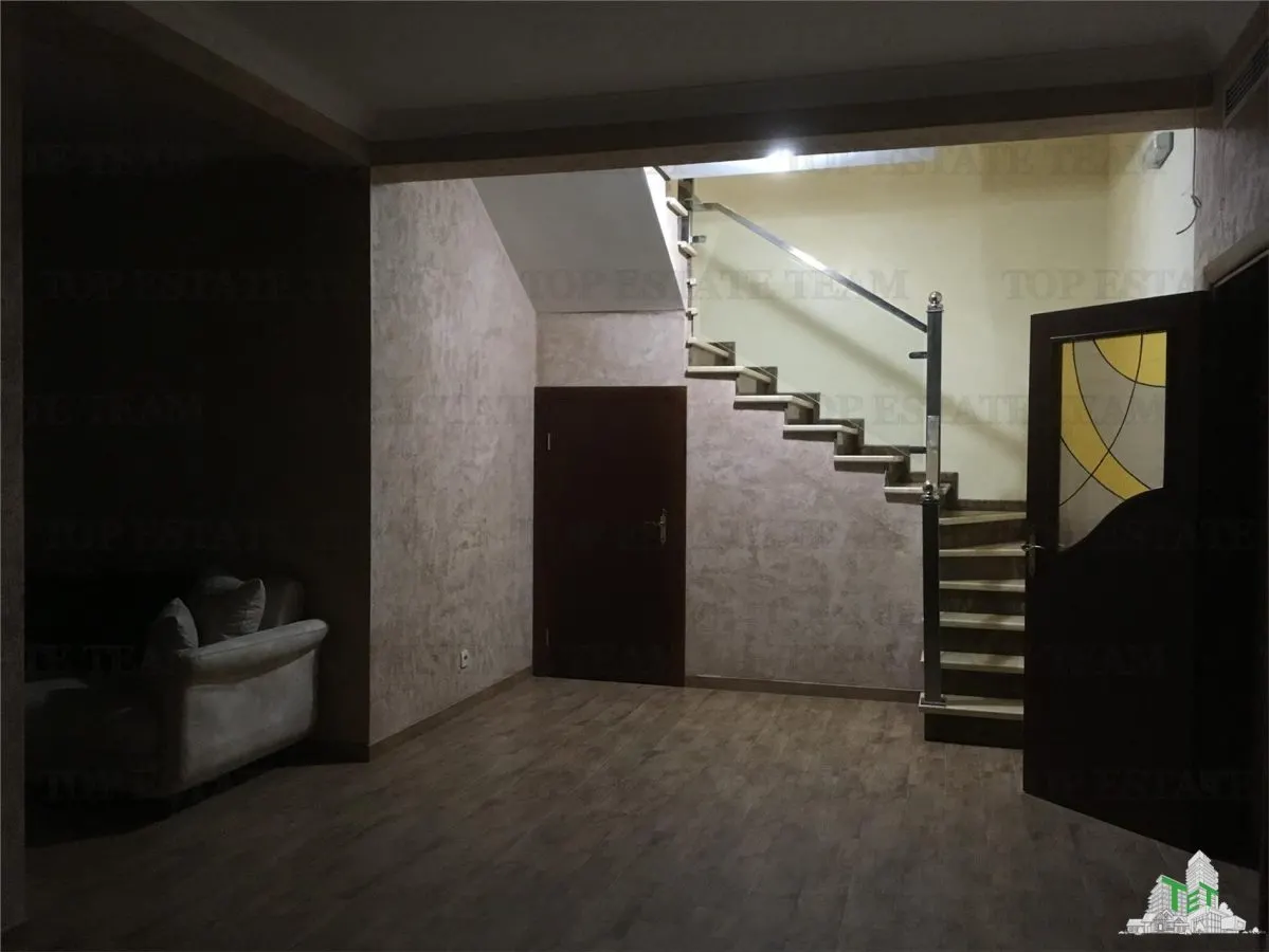 Villa for Sale in Budva, Montenegro - foto 13
