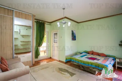 Villa for Sale in Herceg-Novi, Montenegro - foto 2