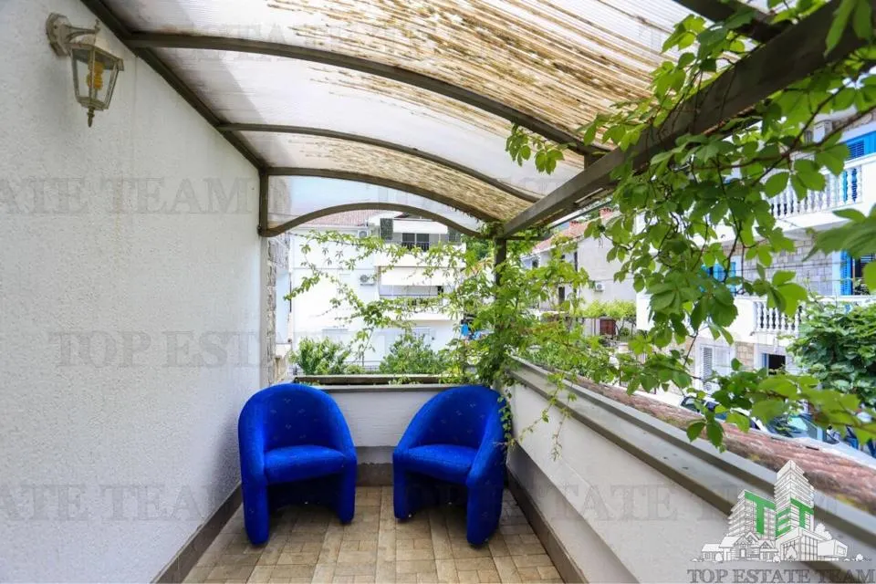Villa for Sale in Herceg-Novi, Montenegro - foto 6