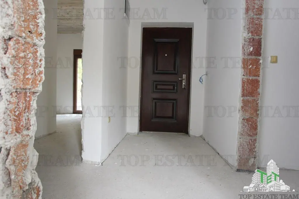 Villa for Sale in Budva, Montenegro - foto 2