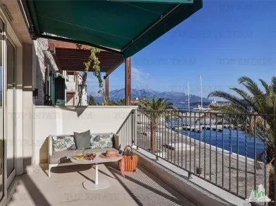 Apartment for Sale in Herceg-Novi, Montenegro - foto 7