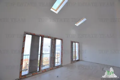 Apartment for Sale in Tivat, Montenegro - foto 2