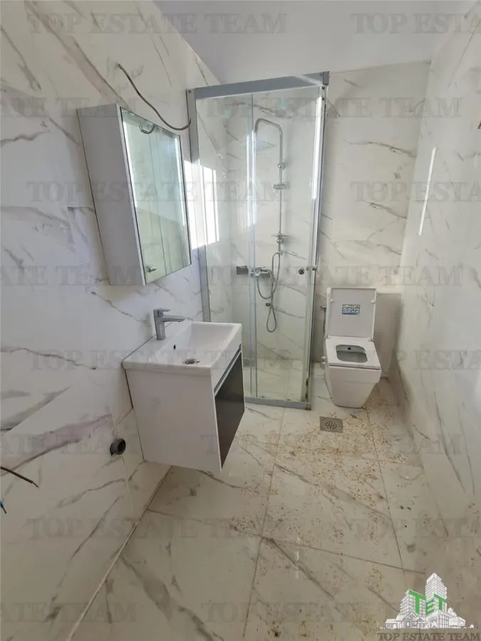 Apartment for Sale in Tivat, Montenegro - foto 4