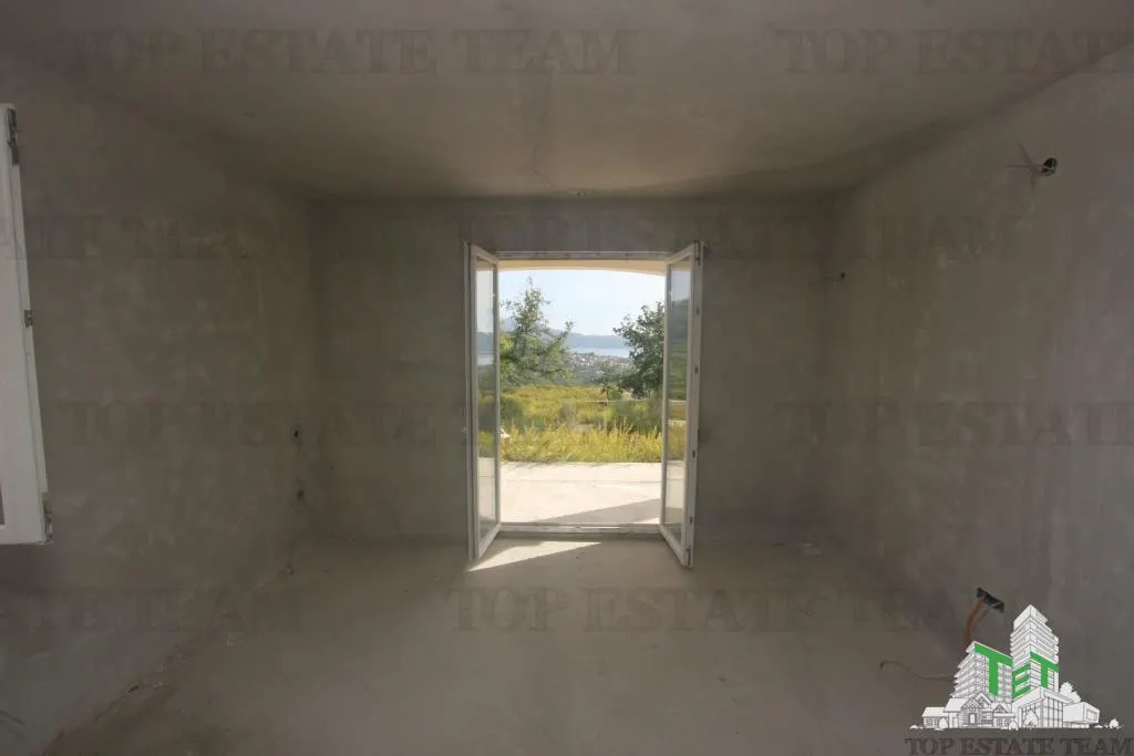Villa for Sale in Herceg-Novi, Montenegro - foto 16