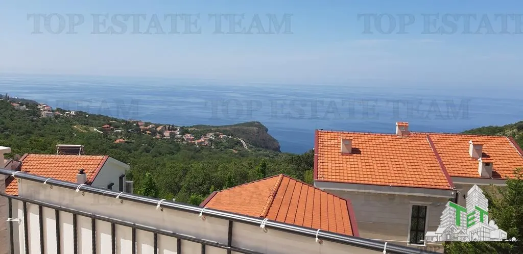 Villa for Sale in Budva, Montenegro - foto 4