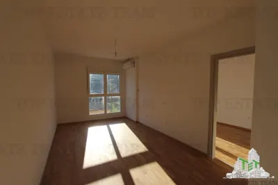 Apartment for Sale in Herceg-Novi, Montenegro - foto 11