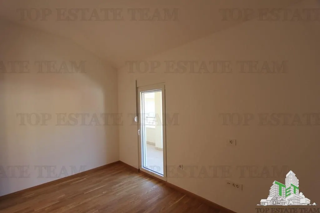 Apartment for Sale in Herceg-Novi, Montenegro - foto 13