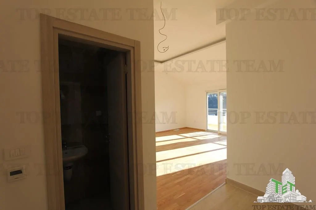 Apartment for Sale in Herceg-Novi, Montenegro - foto 22