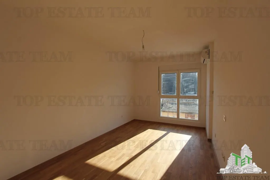 Apartment for Sale in Herceg-Novi, Montenegro - foto 10