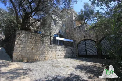 Villa for Sale in Budva, Montenegro - foto 2