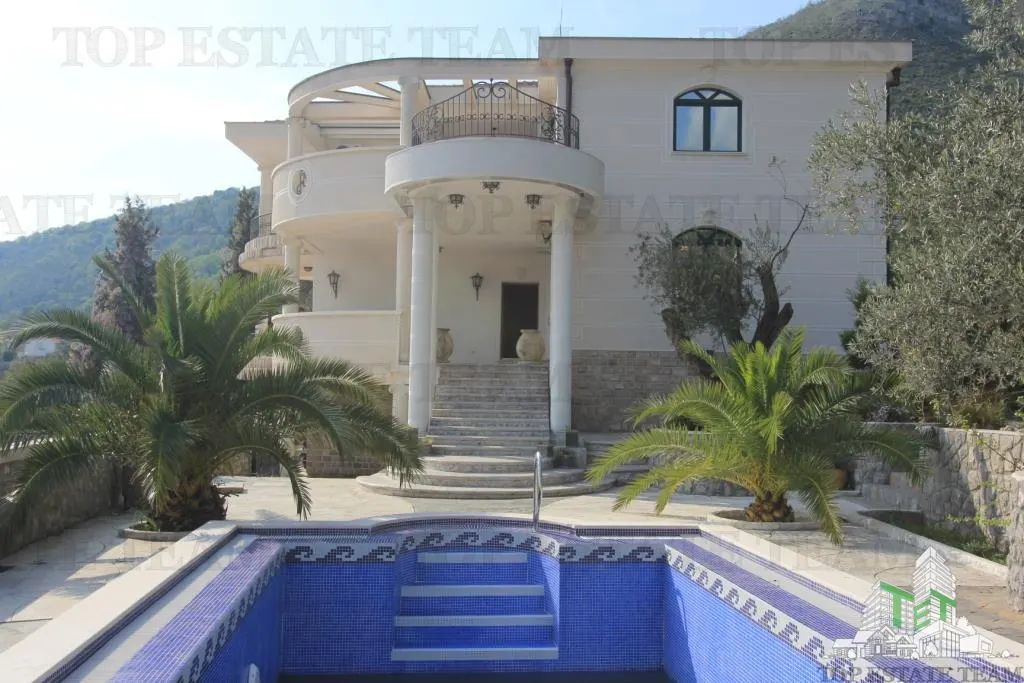 Villa for Sale in Budva, Montenegro - foto 5