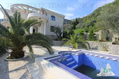 Villa for Sale in Budva, Montenegro - foto 6