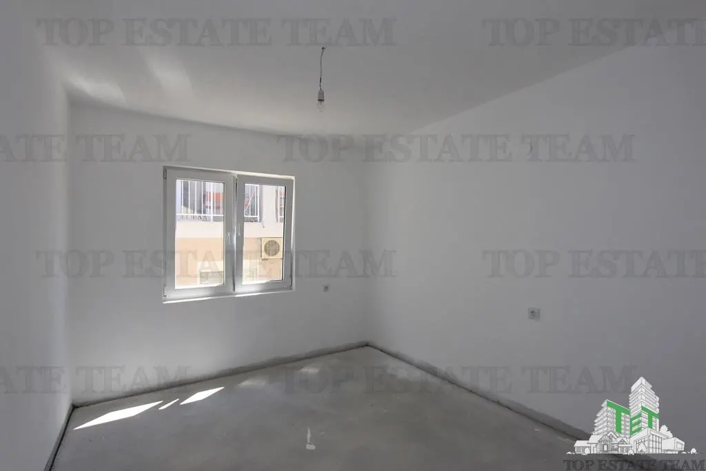 Villa for Sale in Ulcin, Montenegro - foto 12