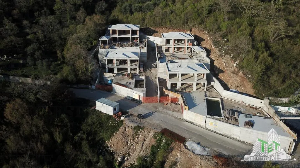 Villa for Sale in Budva, Montenegro - foto 3