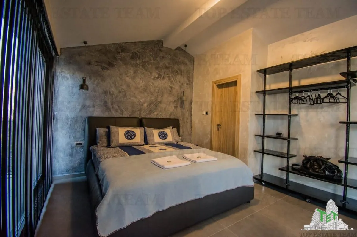 Villa for Sale in Kotor, Montenegro - foto 13