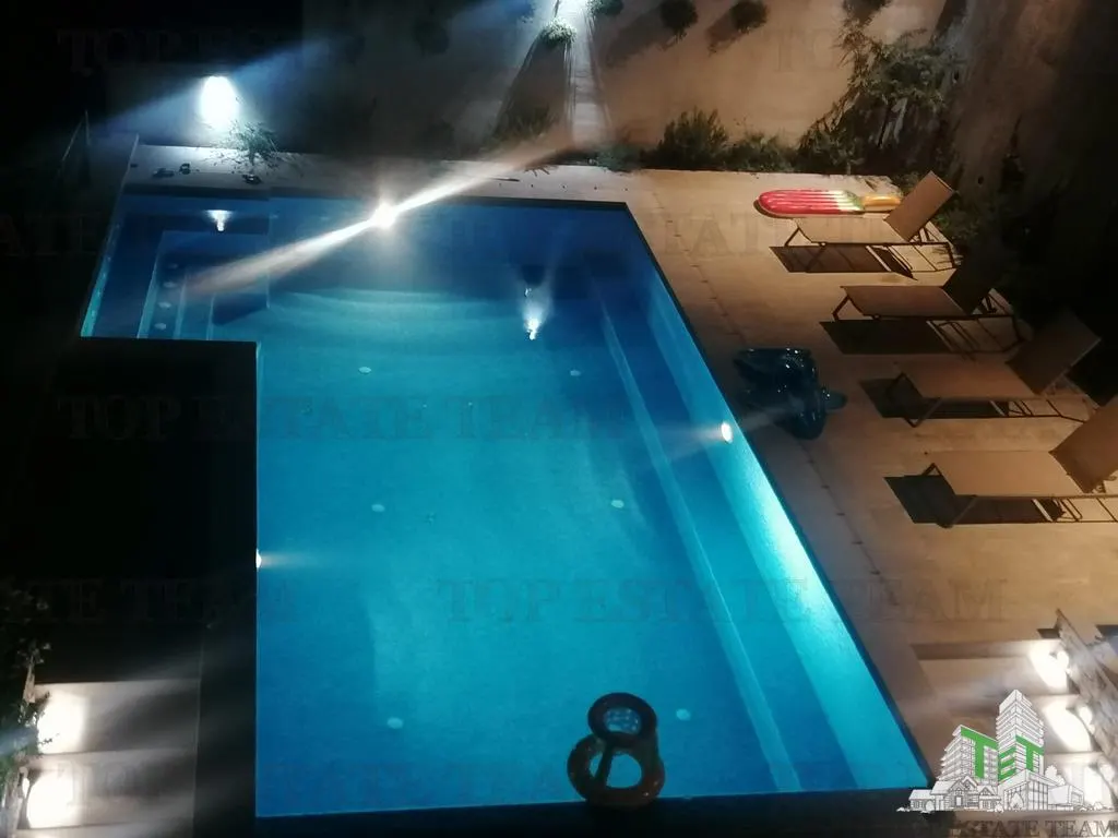 Villa for Sale in Kotor, Montenegro - foto 17
