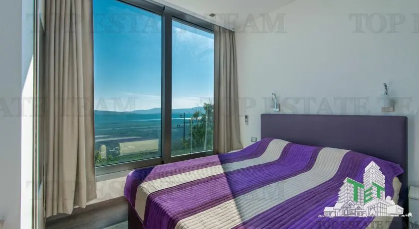 Villa for Sale in Kotor, Montenegro - foto 8