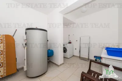 Villa for Sale in Herceg-Novi, Montenegro - foto 10