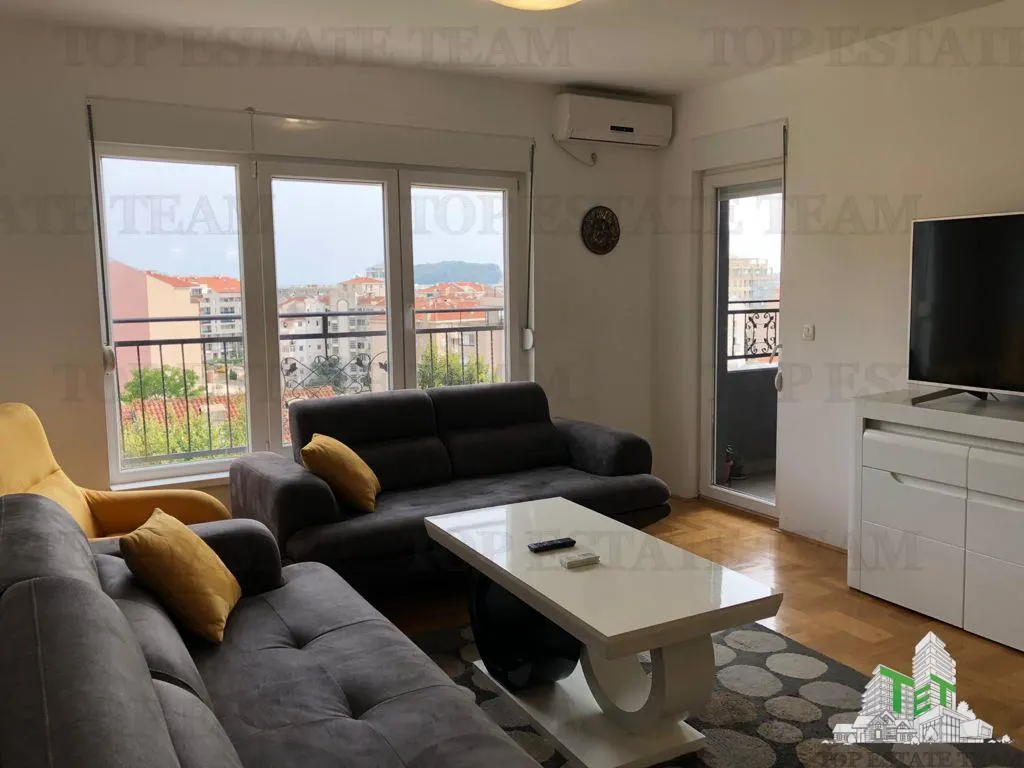 Apartment for Sale in Budva, Montenegro - foto 1