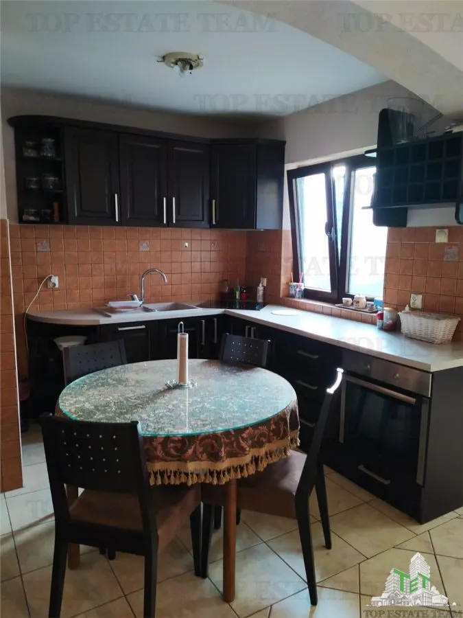 Villa for Sale in Kotor, Montenegro - foto 3