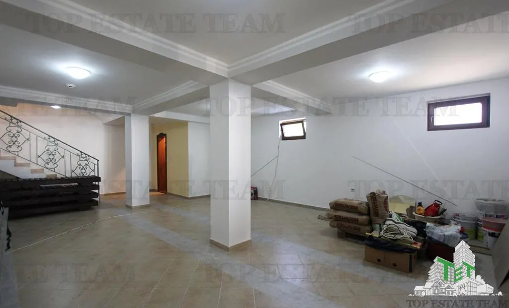 Villa for Sale in Budva, Montenegro - foto 16