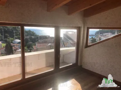 Apartment for Sale in Budva, Montenegro - foto 4