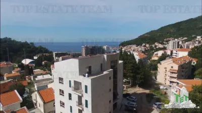 Apartment for Sale in Budva, Montenegro - foto 8
