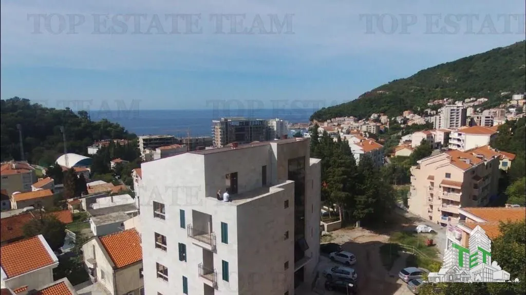 Apartment for Sale in Budva, Montenegro - foto 8