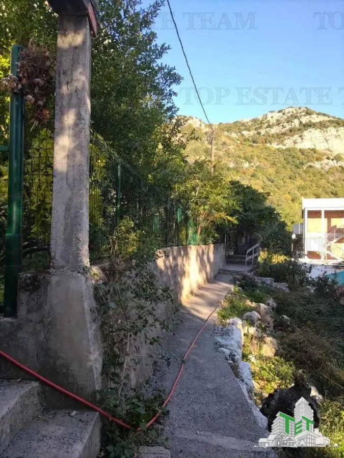 Villa for Sale in Budva, Montenegro - foto 6