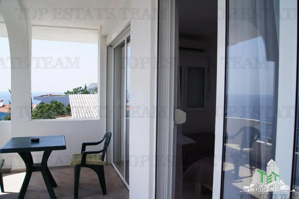 Apartment for Sale in Bar, Montenegro - foto 6