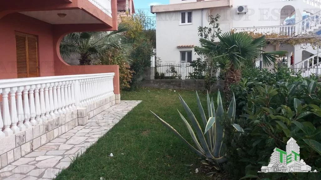 Villa for Sale in Bar, Montenegro - foto 2