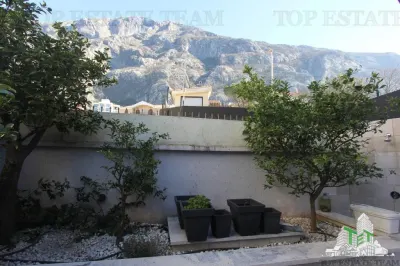 Apartment for Sale in Kotor, Montenegro - foto 12