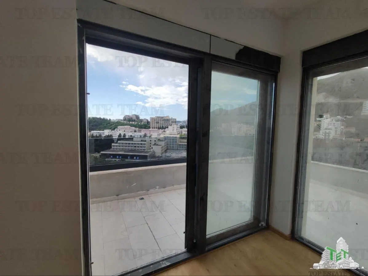 Apartment for Sale in Budva, Montenegro - foto 7