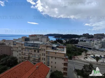 Apartment for Sale in Budva, Montenegro - foto 8