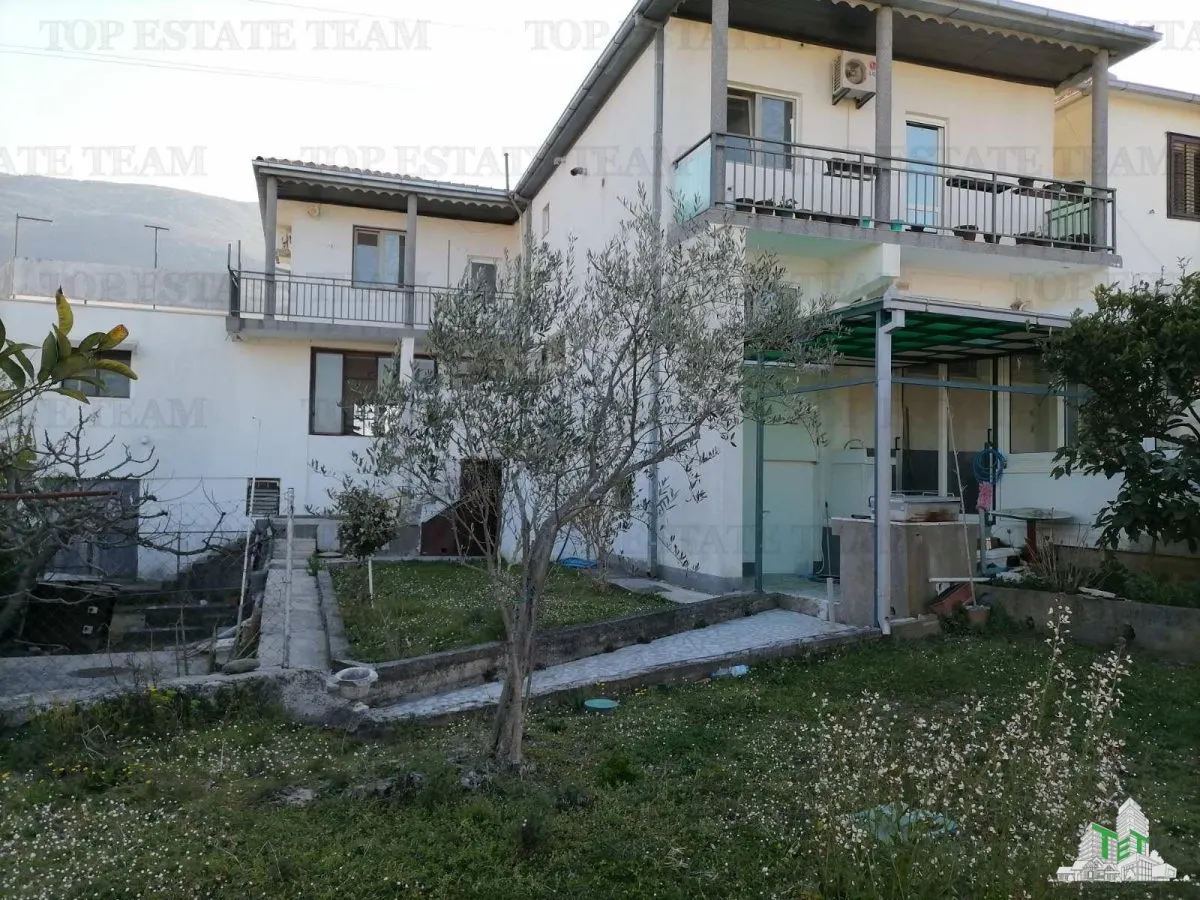 Villa for Sale in Bar, Montenegro - foto 2