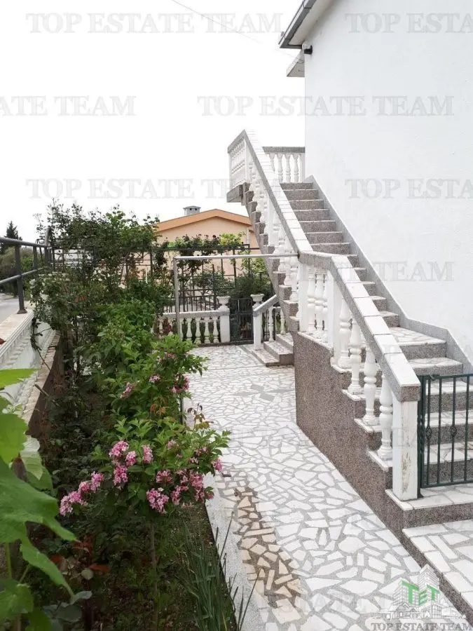 Villa for Sale in Bar, Montenegro - foto 5