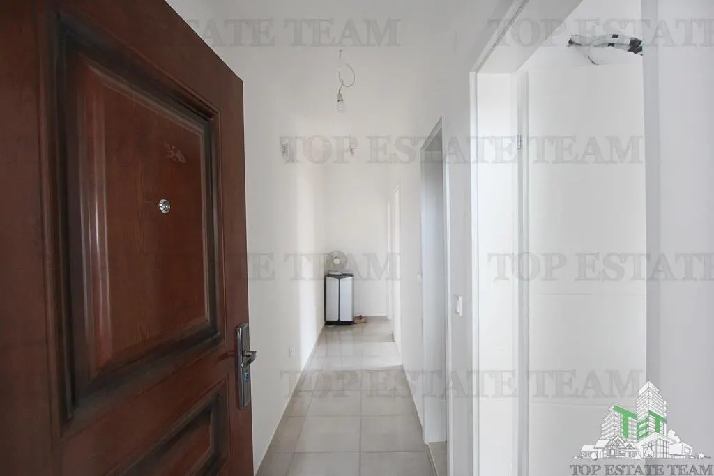 Apartment for Sale in Herceg-Novi, Montenegro - foto 2