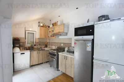 Apartment for Sale in Herceg-Novi, Montenegro - foto 4