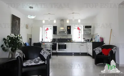 Villa for Sale in Kotor, Montenegro - foto 2