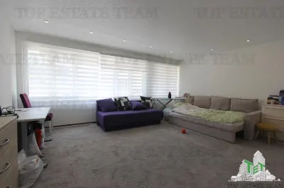 Apartment for Sale in Budva, Montenegro - foto 5