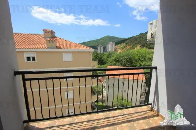 Apartment for Sale in Budva, Montenegro - foto 7