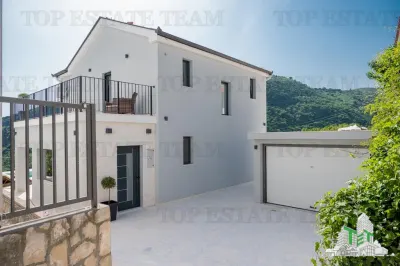 Villa for Sale in Budva, Montenegro - foto 22