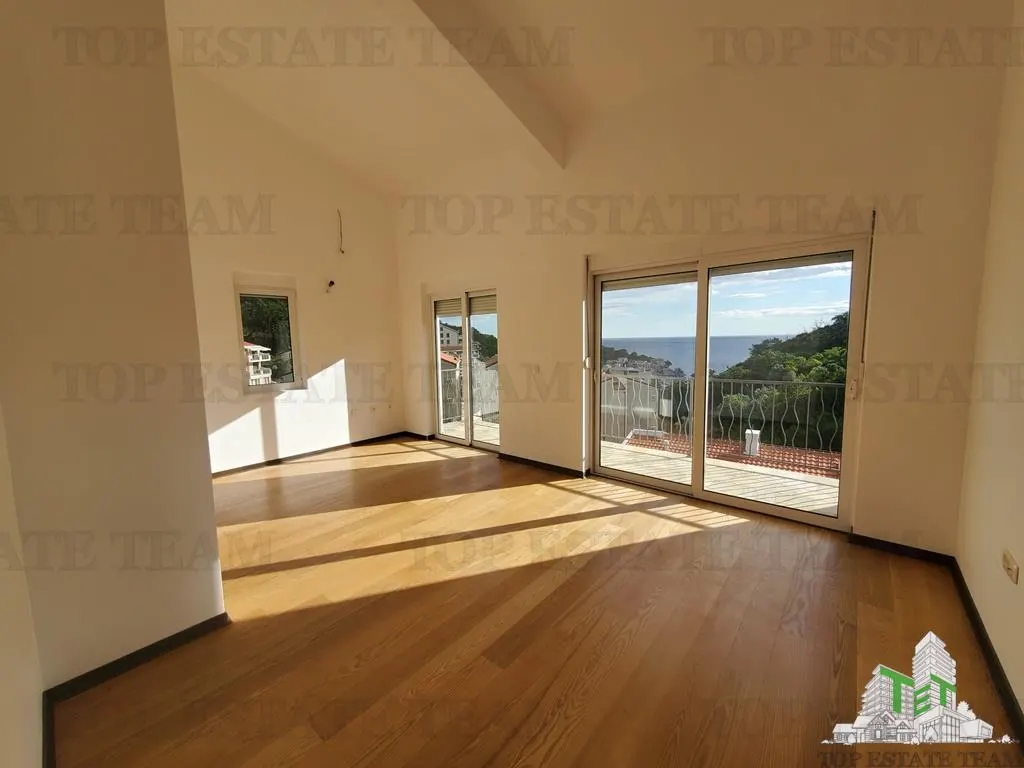 Apartment for Sale in Budva, Montenegro - foto 1