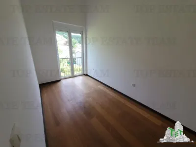 Apartment for Sale in Budva, Montenegro - foto 4