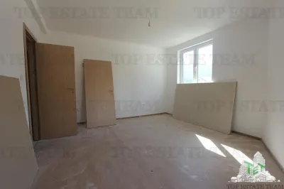 Apartment for Sale in Herceg-Novi, Montenegro - foto 5